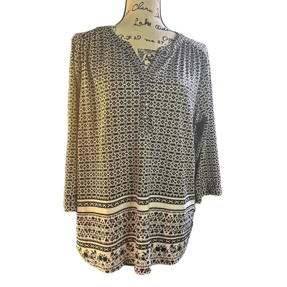 croft & barrow Tops - Ladies Croft and Barrow Top Dressy Black and White Business Casual